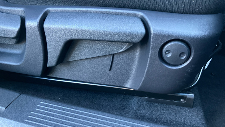 Nissan Qashqai 1.3 DiG-T MH N-Connecta 5dr Petrol Hatchback